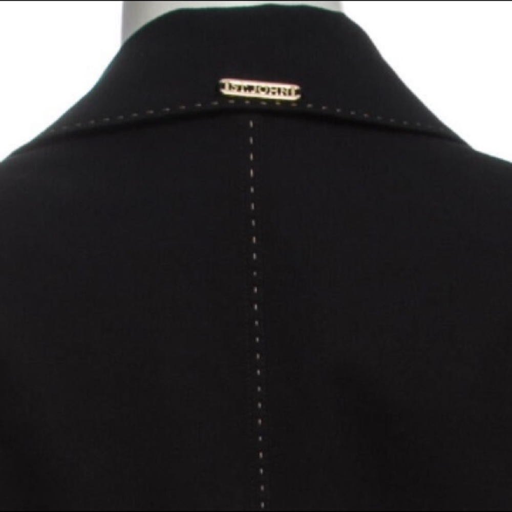 💋ST. JOHN Jacket - Picture 3 of 11